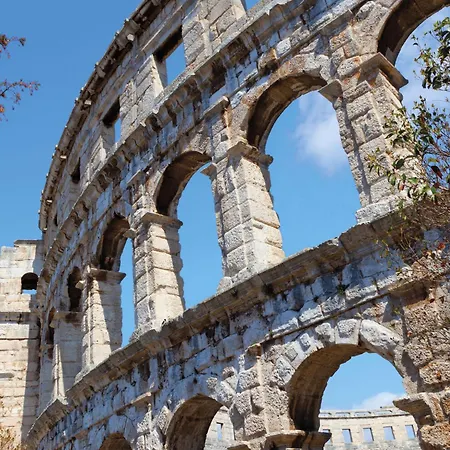 Le Belle Arti By Interhome * Roma